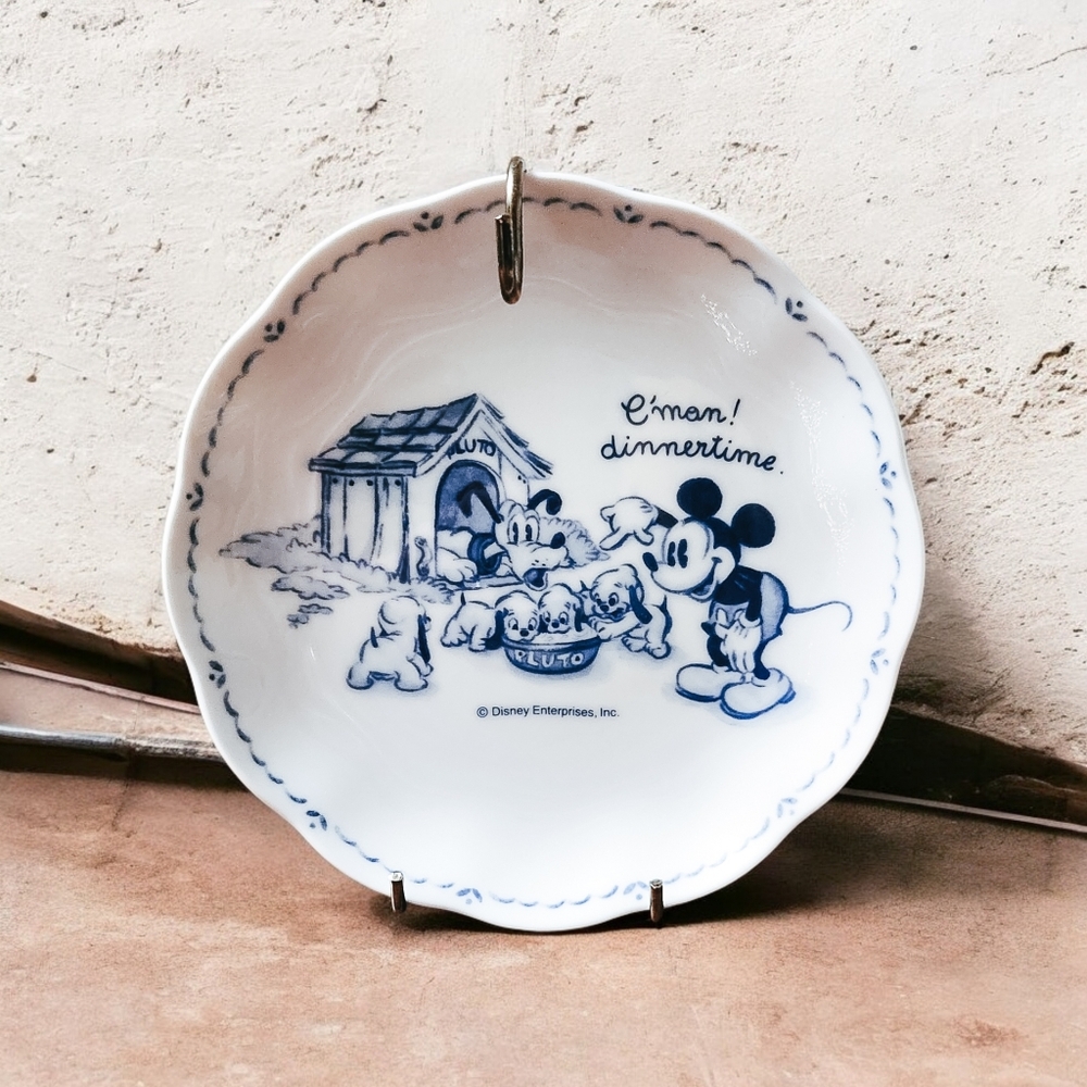 Vintage Sango Disney Plate Mickey And Pluto Blue White C'mon Dinnertime
